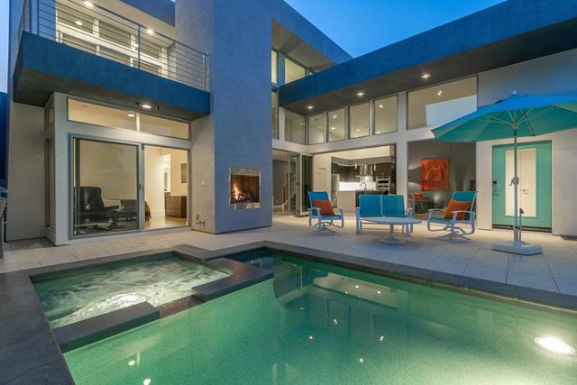 425 Suave Lane, Palm Springs, CA 92262