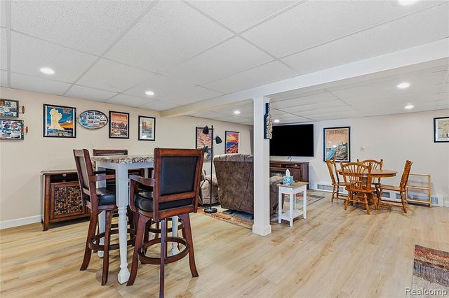 4925 S Huron River Drive, Flat Rock, MI 48134
