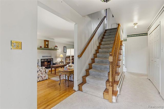 4925 S Huron River Drive, Flat Rock, MI 48134