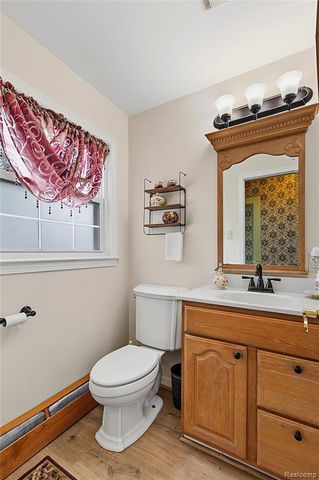 4925 S Huron River Drive, Flat Rock, MI 48134