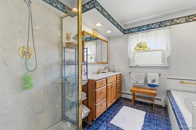4925 S Huron River Drive, Flat Rock, MI 48134