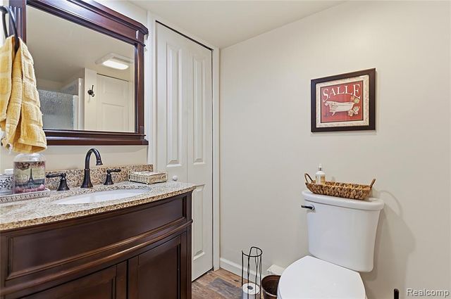 4925 S Huron River Drive, Flat Rock, MI 48134