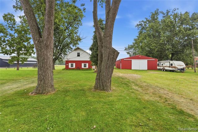 4925 S Huron River Drive, Flat Rock, MI 48134