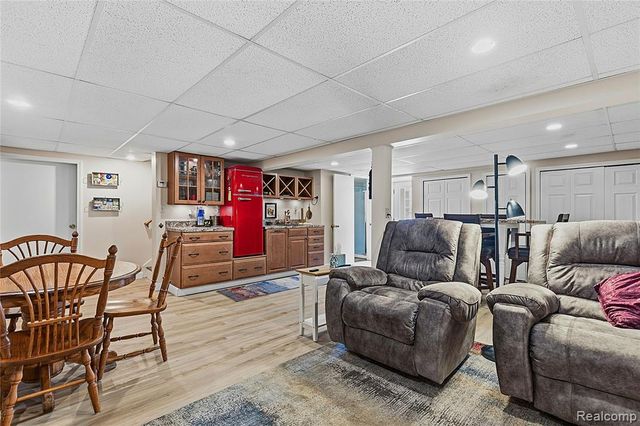 4925 S Huron River Drive, Flat Rock, MI 48134