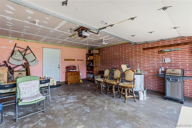 4925 S Huron River Drive, Flat Rock, MI 48134