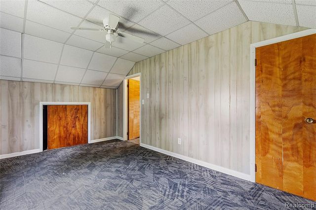 4925 S Huron River Drive, Flat Rock, MI 48134