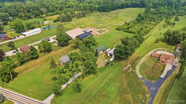 4925 S Huron River Drive, Flat Rock, MI 48134