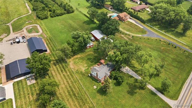 4925 S Huron River Drive, Flat Rock, MI 48134
