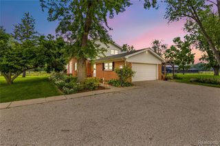 4925 S Huron River Drive, Flat Rock, MI 48134