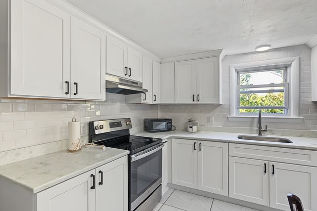 77 Progressive St, Worcester, MA 01604