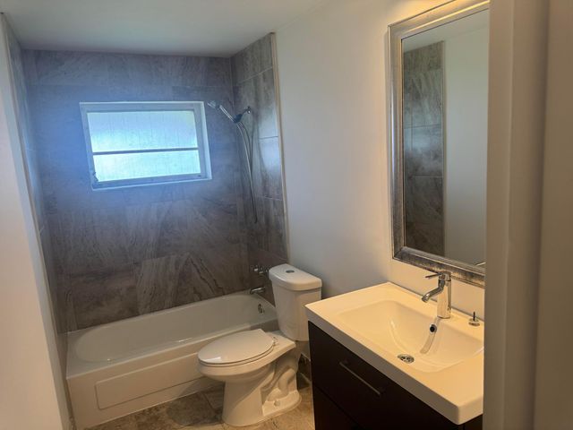 100 NW 27th Street, Pompano Beach, FL 33064