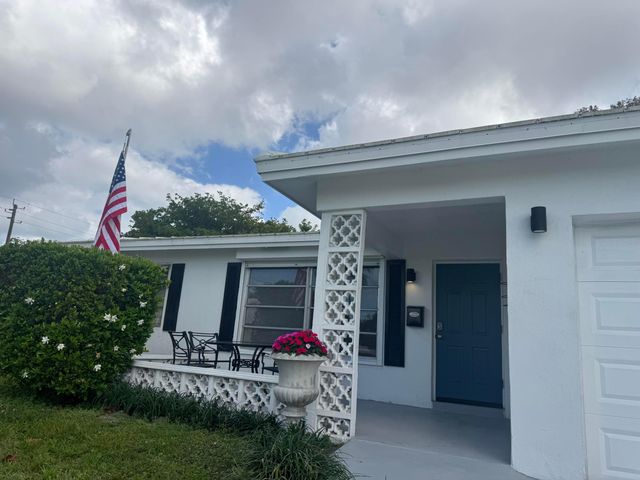 100 NW 27th Street, Pompano Beach, FL 33064