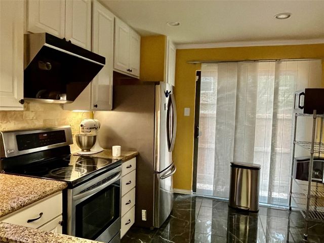 4130 Proton Drive 44D, Addison, TX 75001