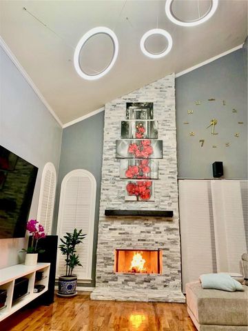 4130 Proton Drive 44D, Addison, TX 75001