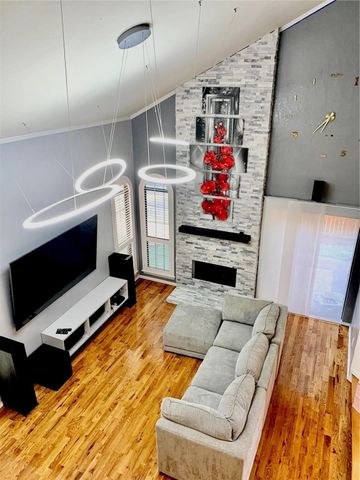 4130 Proton Drive 44D, Addison, TX 75001