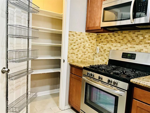 11827 Moss Branch Road, Houston, TX 77043