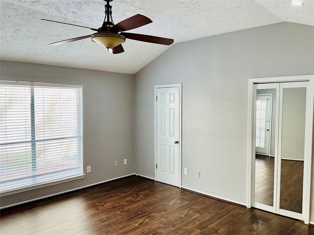 11827 Moss Branch Road, Houston, TX 77043