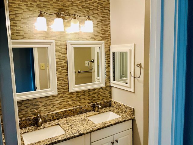 11827 Moss Branch Road, Houston, TX 77043