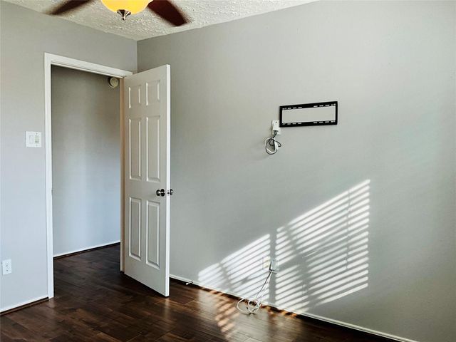 11827 Moss Branch Road, Houston, TX 77043