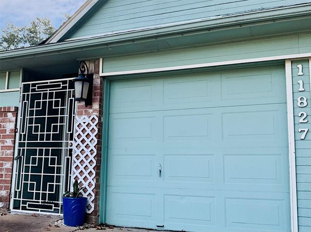 11827 Moss Branch Road, Houston, TX 77043