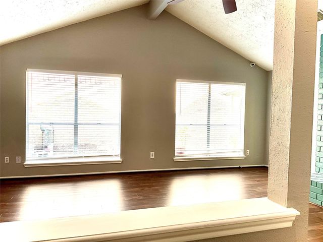 11827 Moss Branch Road, Houston, TX 77043