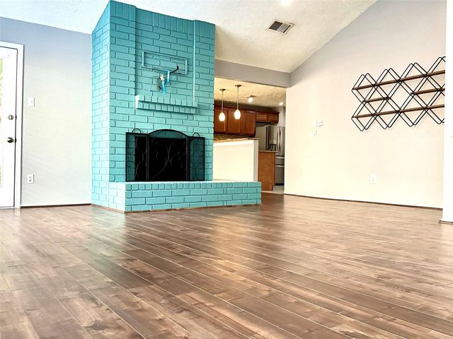 11827 Moss Branch Road, Houston, TX 77043