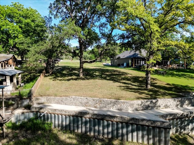 1115 E Lake Drive, Weatherford, TX 76087