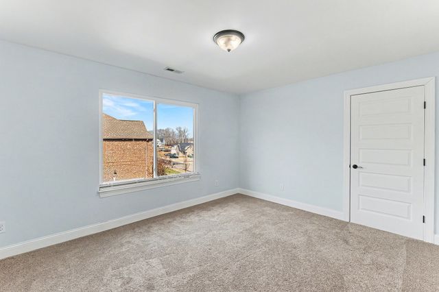 515 McGrath Dr, Smyrna, TN 37167