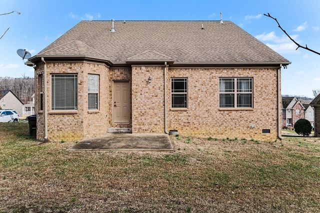 515 McGrath Dr, Smyrna, TN 37167