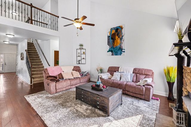 515 McGrath Dr, Smyrna, TN 37167