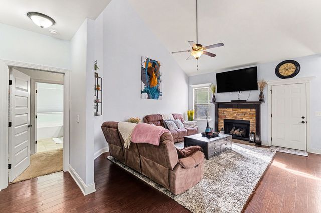 515 McGrath Dr, Smyrna, TN 37167