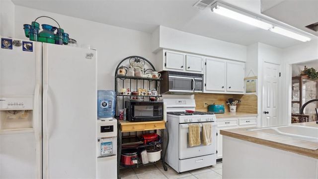 702 Amherst Lane, Deer Park, TX 77536
