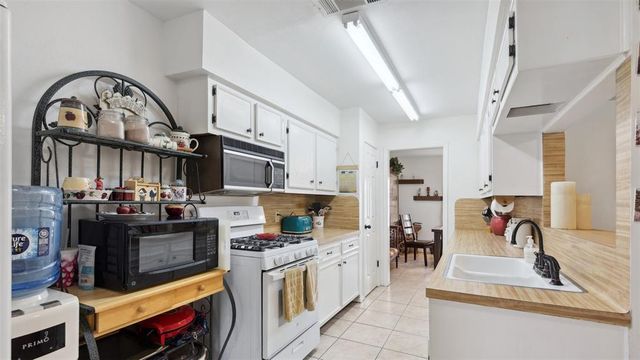 702 Amherst Lane, Deer Park, TX 77536