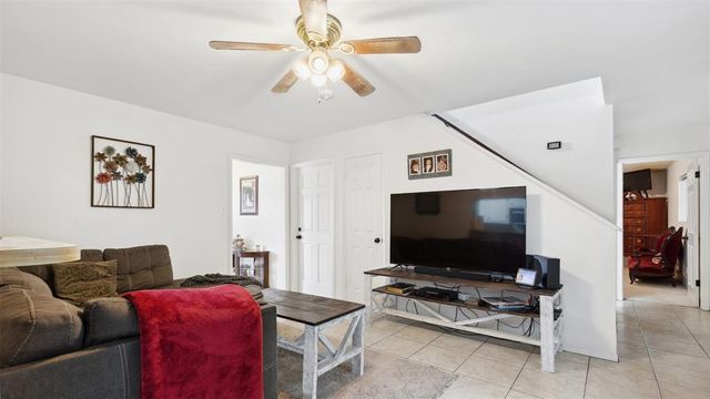 702 Amherst Lane, Deer Park, TX 77536