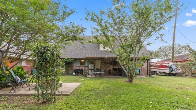 702 Amherst Lane, Deer Park, TX 77536