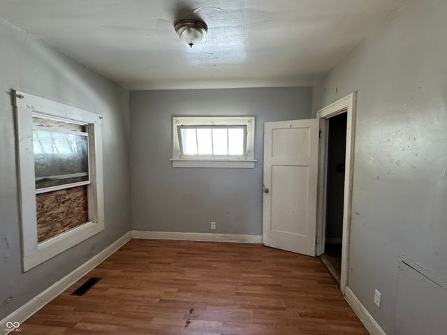 621 N Grant Avenue, Indianapolis, IN 46201