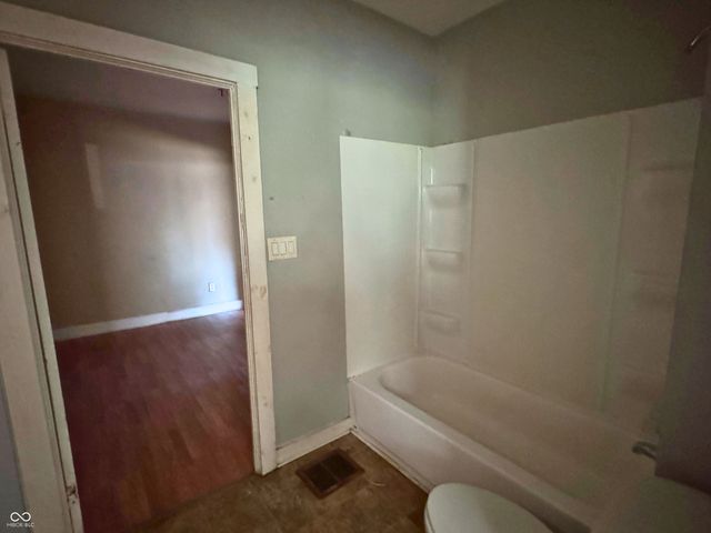 621 N Grant Avenue, Indianapolis, IN 46201