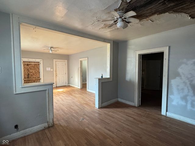 621 N Grant Avenue, Indianapolis, IN 46201