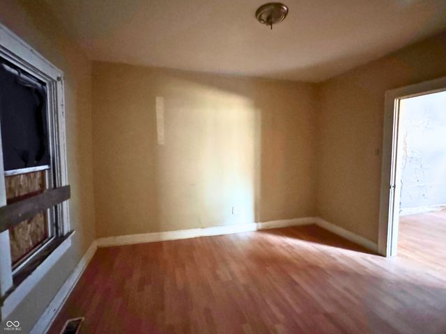 621 N Grant Avenue, Indianapolis, IN 46201