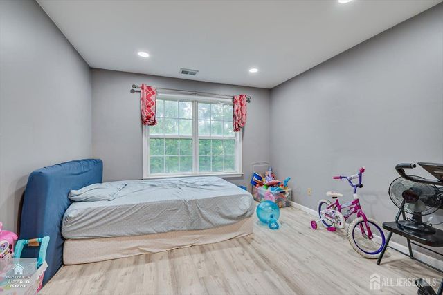 1626 Waterford Drive, Edison, NJ 08817
