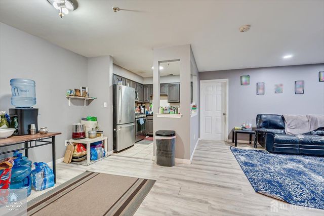 1626 Waterford Drive, Edison, NJ 08817