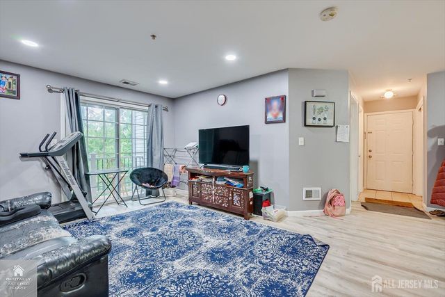 1626 Waterford Drive, Edison, NJ 08817