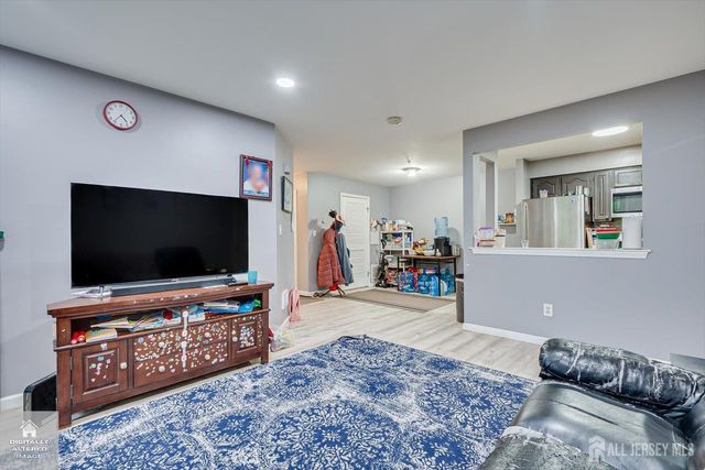 1626 Waterford Drive, Edison, NJ 08817