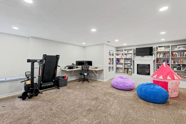 501 Plumwood, Rose Hill, KS 67133