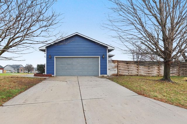 501 Plumwood, Rose Hill, KS 67133