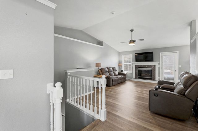 501 Plumwood, Rose Hill, KS 67133