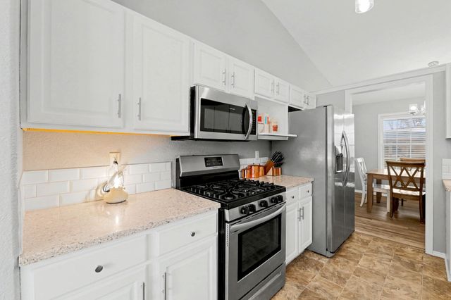 501 Plumwood, Rose Hill, KS 67133