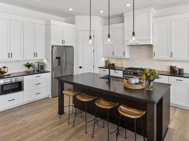 17912 Greenwich Way, Lakeville, MN 55044