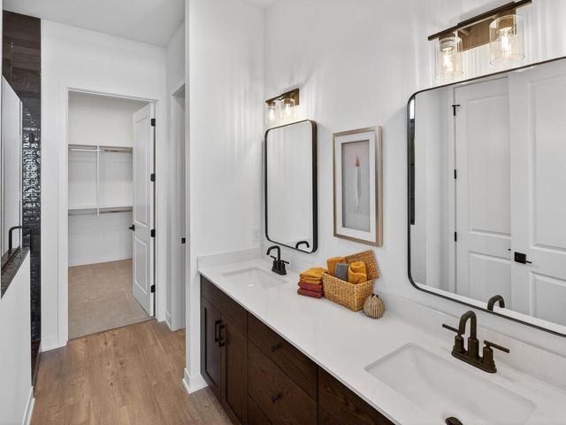 17912 Greenwich Way, Lakeville, MN 55044