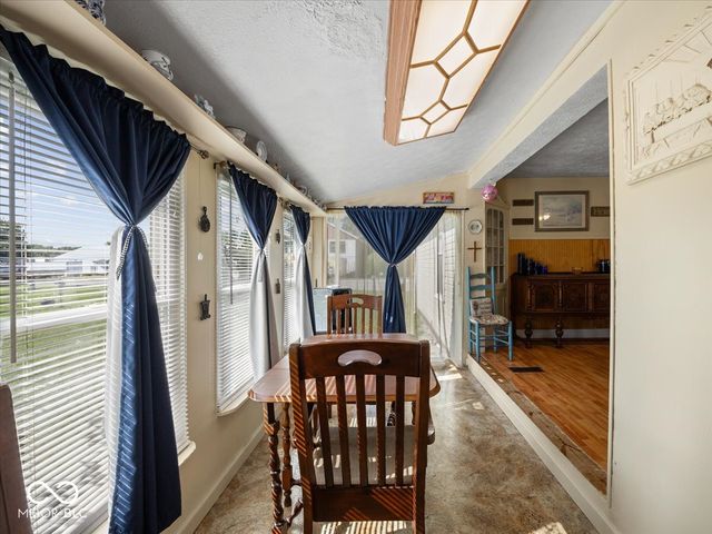 6982 E Michigan Road, Waldron, IN 46182